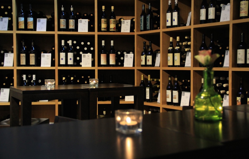 magasin-CHATEAUNEUF D ENTRAUNES-min_wine_vinorama_wine_bottle_cellar_red_wine_wines_storage_wine_rack-1077047